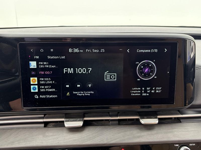 Kia Carnival (2022) 2.2 Diesel Automat 6+3 míst - fotka 17 z 34