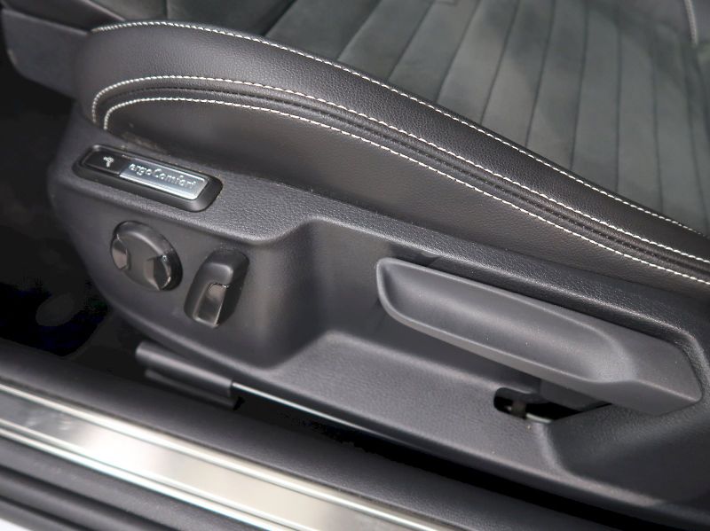 Volkswagen Passat (2022) ELEGANCE 2.0TDI EVO DSG - fotka 14 z 38