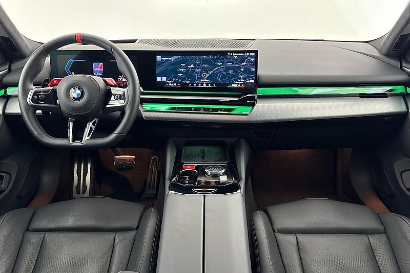 BMW M5 Sedan - fotka 16 z 28