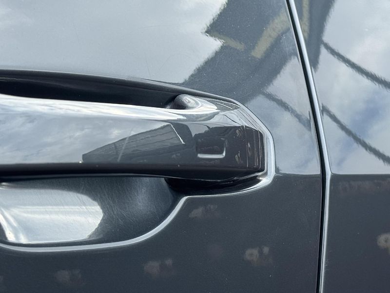 Audi e-tron (2020) Quattro 230kW Advanced, PANO - fotka 48 z 54