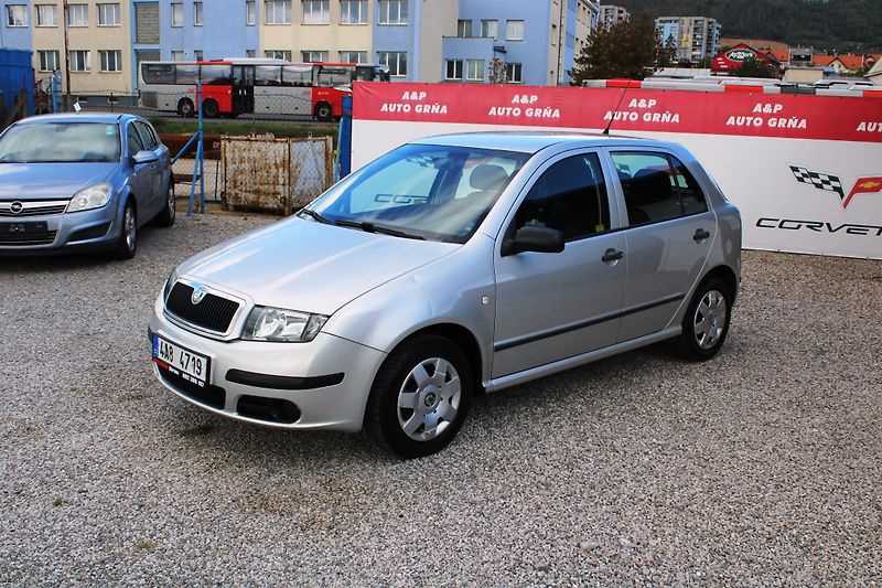 Škoda Fabia (2005) 1.4i REZERVACE - fotka 3 z 14