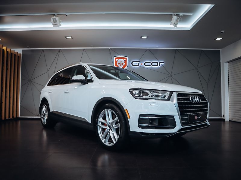 Audi Q7 3.0 245kw - fotka 1 z 29