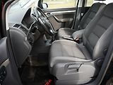 Volkswagen Touran (2007) 1.4 TSi, autoAC, tažné - náhled 9
