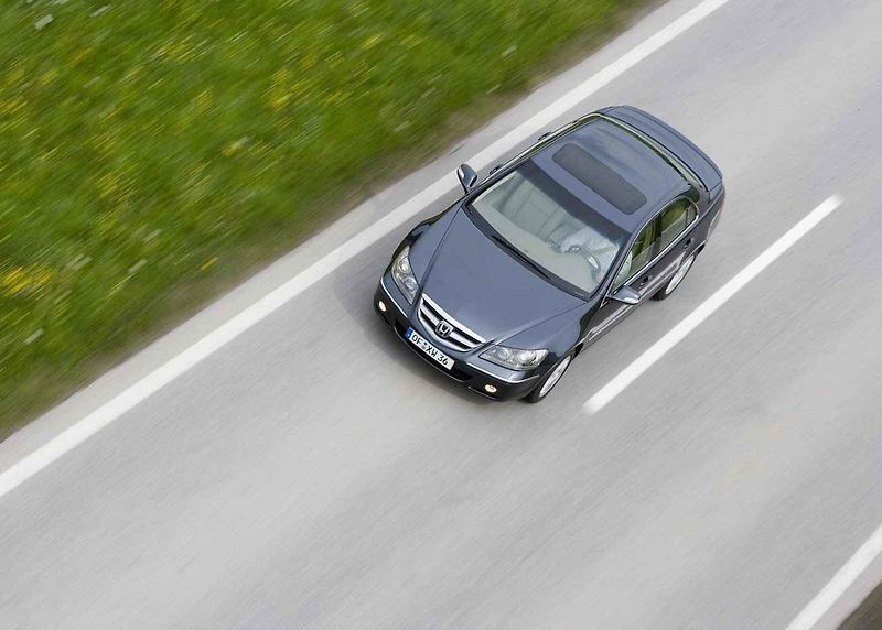 Honda Legend se dnes v bazarech prodává jen po kusech. Stačí na ni ale 200 tisíc korun.