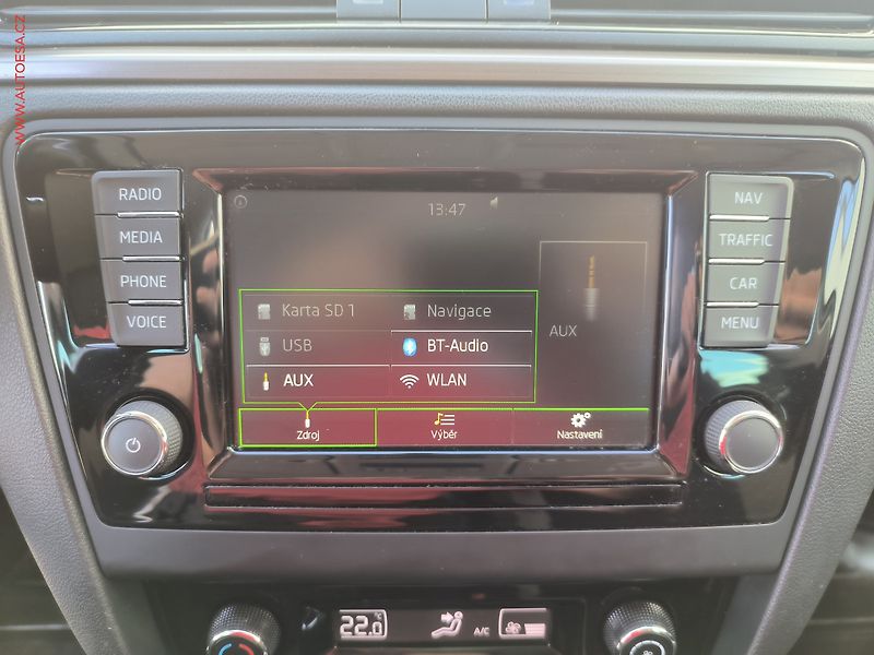 Škoda Rapid (2016) 1.6 TDi, xenon, autoAC - fotka 12 z 19