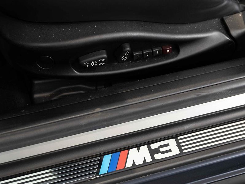 BMW M3 Cabrio - fotka 23 z 24