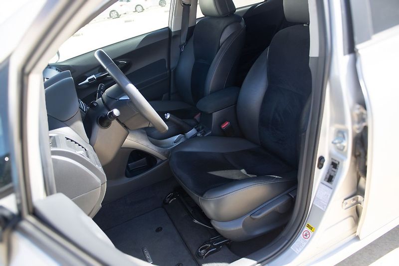 Toyota Auris BEMANI, servisované - fotka 16 z 38