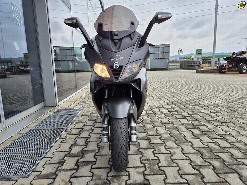 Gilera Nexus 500 (2005) - fotka 9 z 21