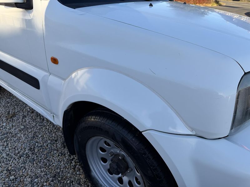 Suzuki Jimny 1,3i/63kW 4x4 - Klima,TZ,... - fotka 55 z 70