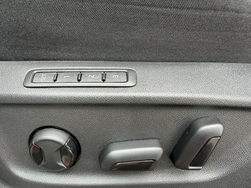 Škoda Karoq (2023) 1,5TSI 110kW DSG Style Plus - fotka 7 z 35