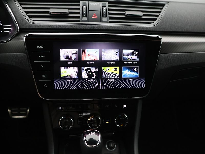 Škoda Superb 2,0 TDI 147kW DSG CZ Sportline - fotka 20 z 32