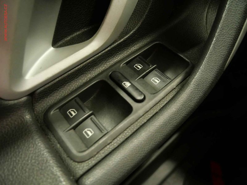 Škoda Roomster (2006) 1.4i, Panor, AC - fotka 14 z 19