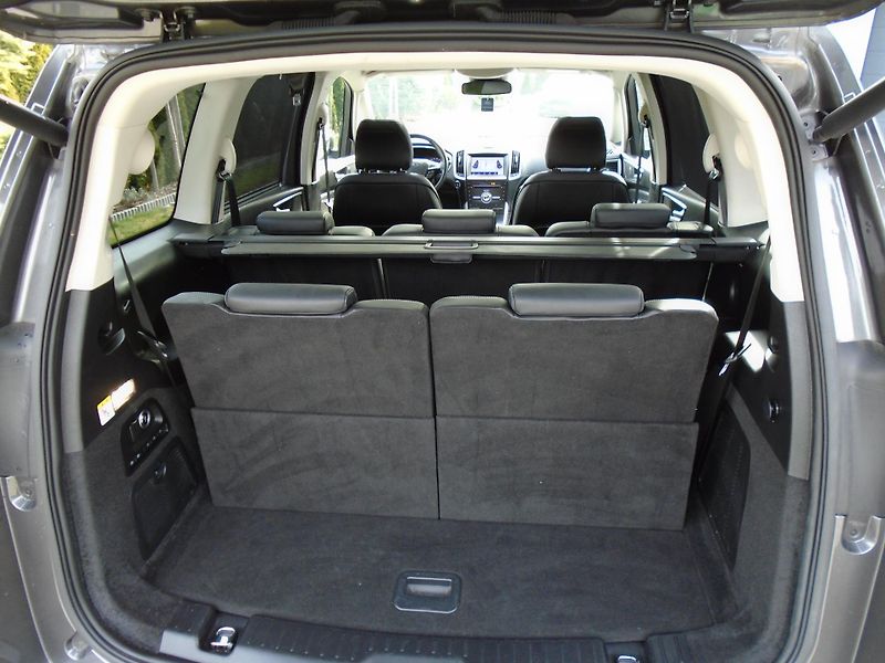 Ford Galaxy 2,0EcoBlue 140kW AWD Vignale  - fotka 34 z 50