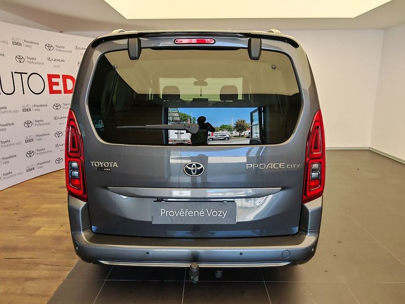 Toyota ProAce City 1.2T 110k  Family - fotka 5 z 35