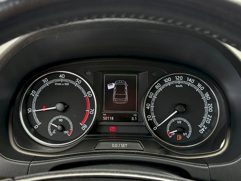Škoda Fabia (2021) 1.0 TSI 70 kW Ambition Plus - fotka 7 z 21