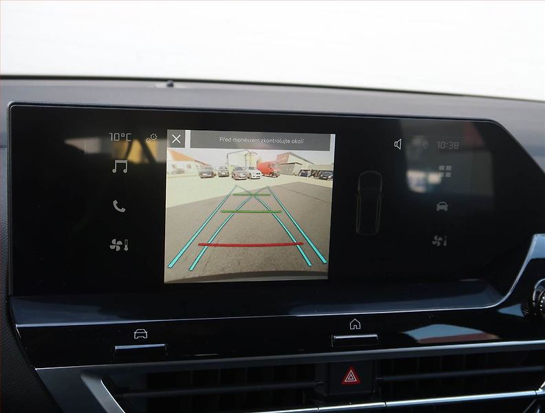 Citroën C4 (2023) Feel 1.2 PureTech, Automat - fotka 18 z 18