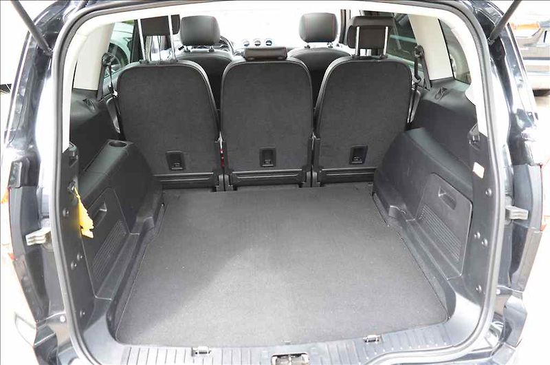 Ford S-MAX (2014) 2,0 TDCI AT - fotka 21 z 21
