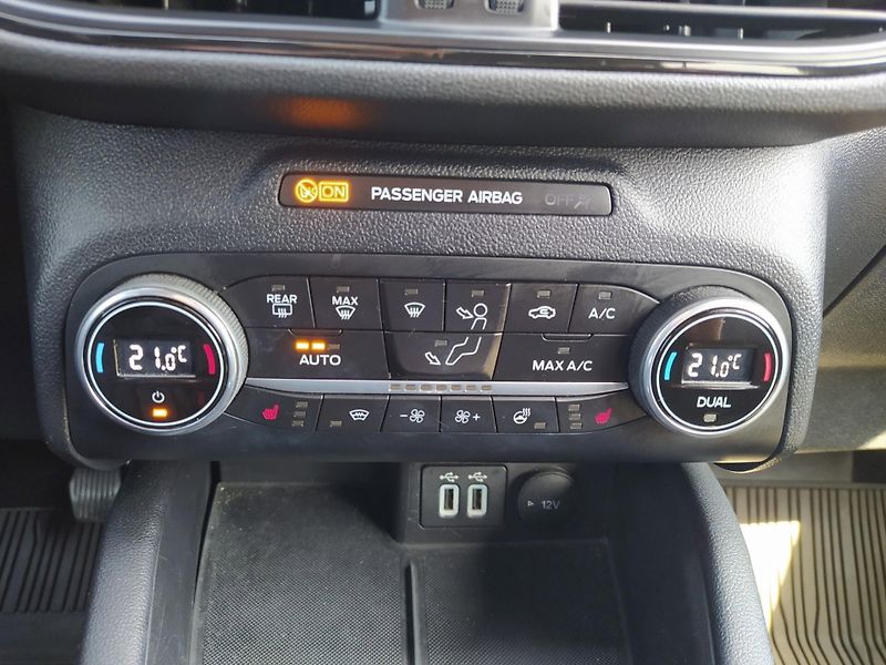 Ford Kuga (2022) 1.5 EcoBoost 110kW ST-LINE X - fotka 16 z 17