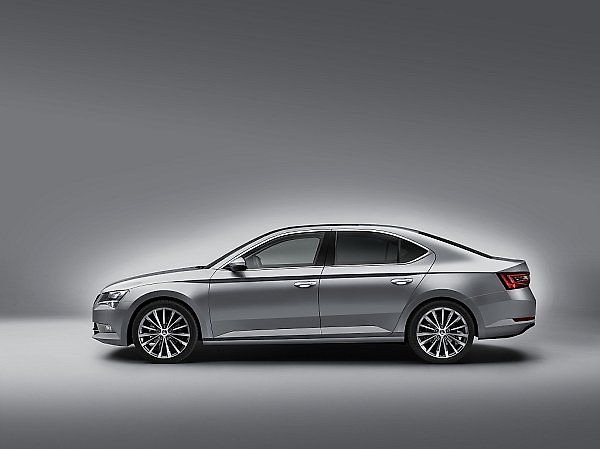 Škoda Superb.