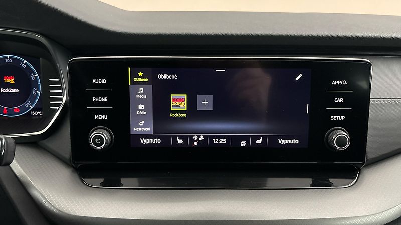 Škoda Octavia 2.0 TDI Ambition Combi - fotka 11 z 27