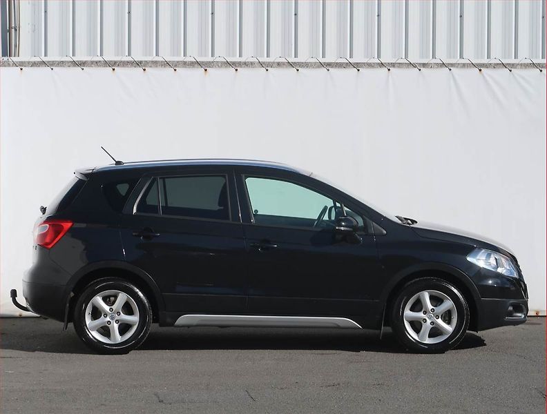 Suzuki SX4 S-Cross (2016) 1.6 VVT, 4X4, Serv.kniha - fotka 6 z 19