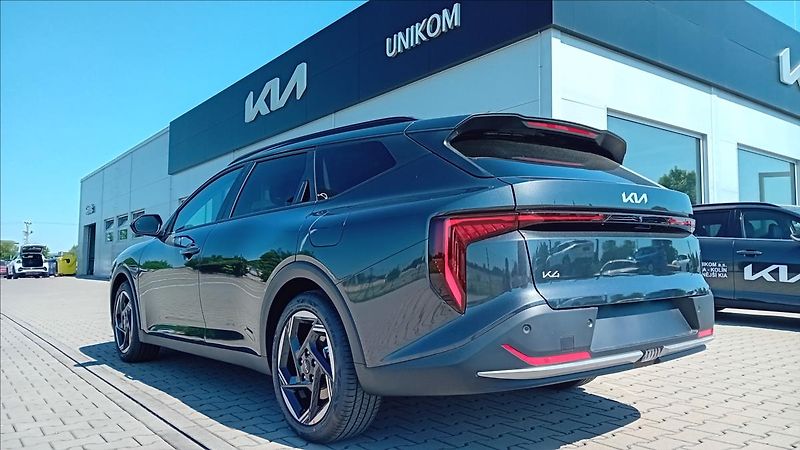 Kia K4 1,6 T-GDi SW 7DCT EXCLUSIVE 11 - fotka 5 z 10