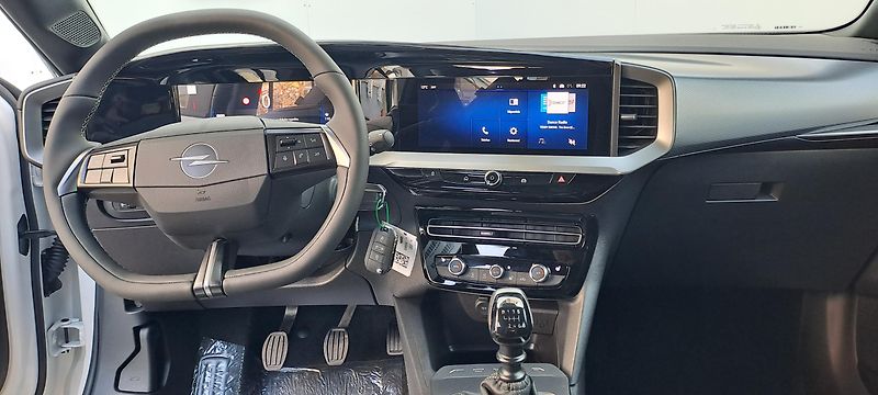 Opel Mokka (2026) 1.2 TURBO 100kW Edition MT6 - fotka 13 z 19