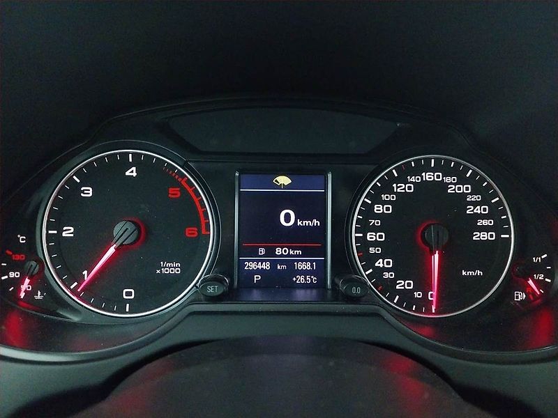 Audi Q5 (2009) basis 2.0 TDI, 4X4, Automat - fotka 11 z 17