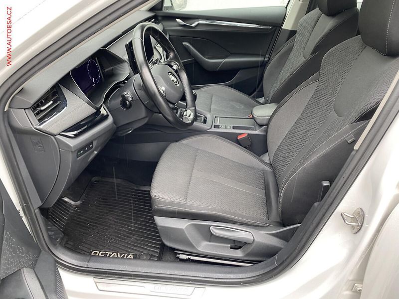Škoda Octavia (2021) 2.0 TDi, 1.maj,ČR, Style, LED - fotka 9 z 16