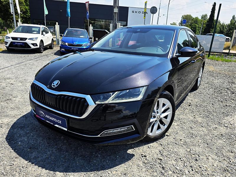 Škoda Octavia 2.0TDI 110KW DSG STYLE+ MATRIX - fotka 1 z 39