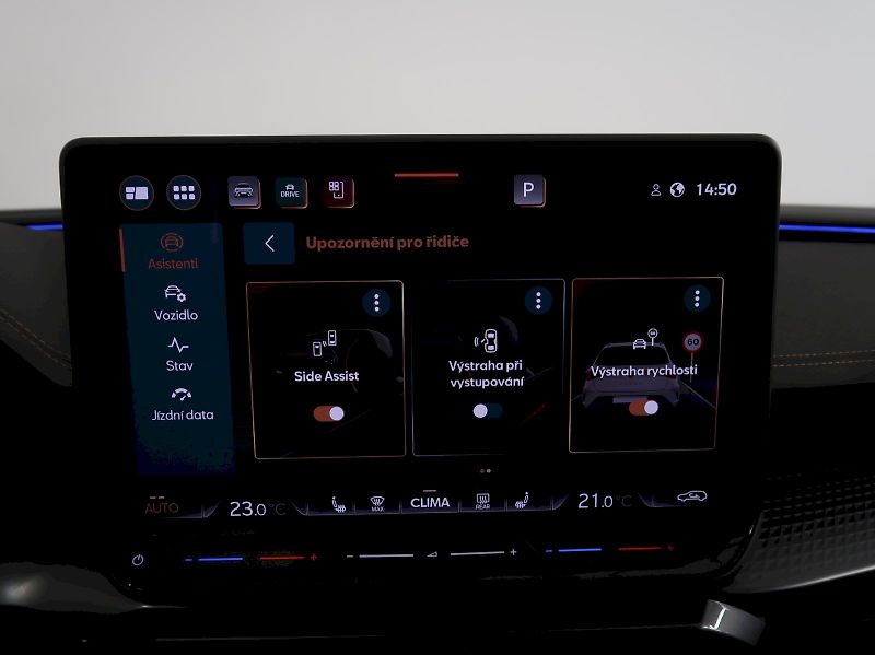 Cupra Leon (2025) ST 1.5 eTSI 110KW DSG - fotka 30 z 43