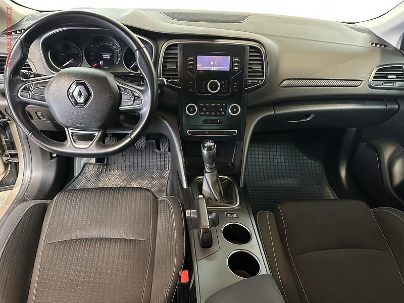 Renault Mégane (2018) 1.6 i, ČR, AC, tempo, park - fotka 8 z 22