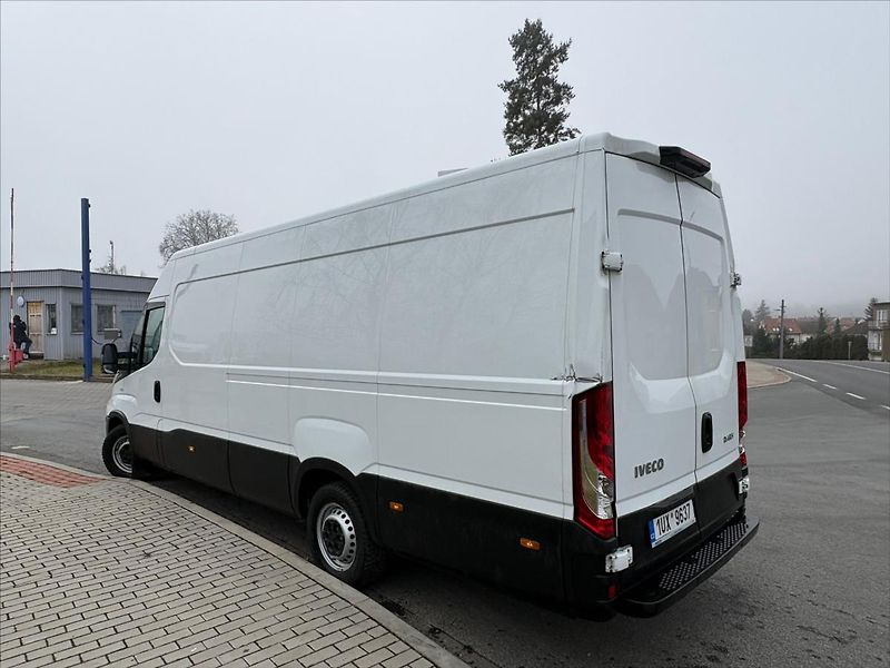 Iveco Daily 3,0 35S18HA8V 16cm3 - fotka 6 z 38