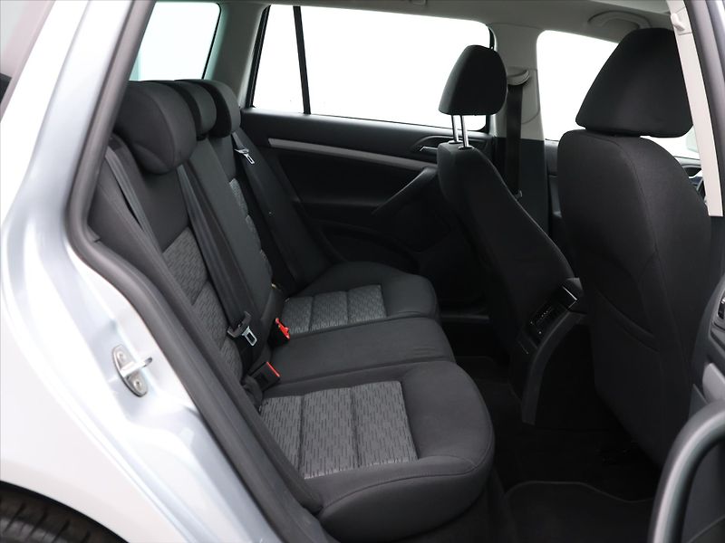 Škoda Octavia 1,4 TSI 90kW Elegance - fotka 12 z 28