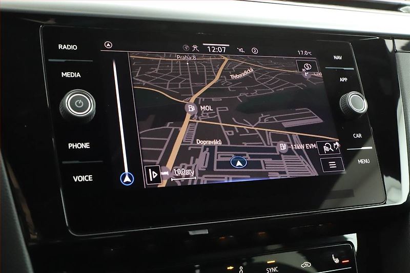 Volkswagen Arteon (2023) 2.0 TDI - fotka 18 z 20