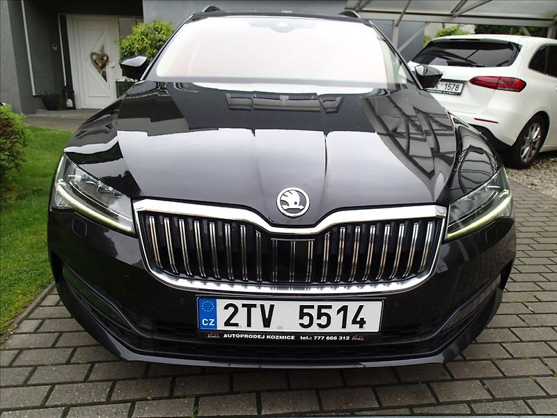 Škoda Superb 2,0 TDi, DSG, 4x4 , Tažné - fotka 2 z 48