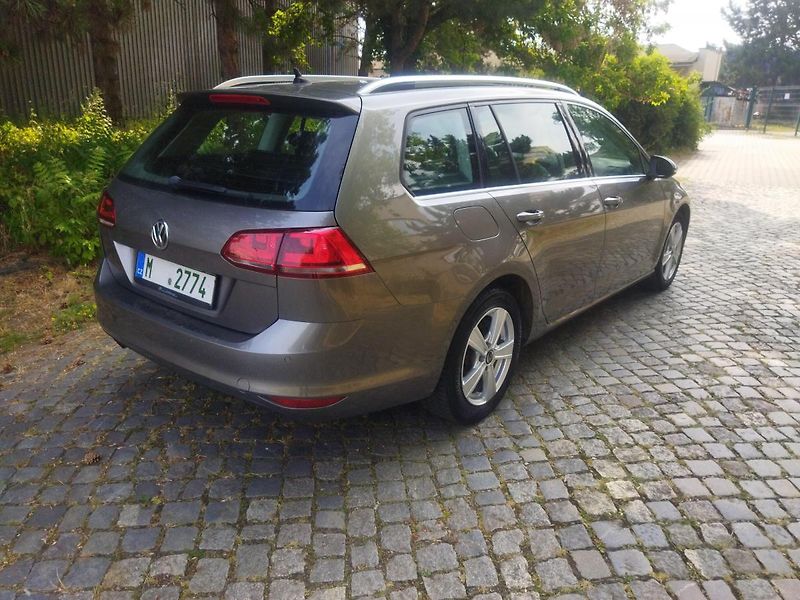 Volkswagen Golf (2016) VII. 1.2 TSI / 81 kW, GPS, - fotka 5 z 36