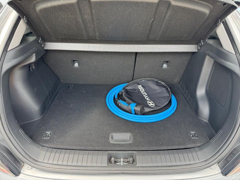 Hyundai Kona (2024) STYLE BEV 64kWh 150kW CZ DPH - fotka 6 z 11