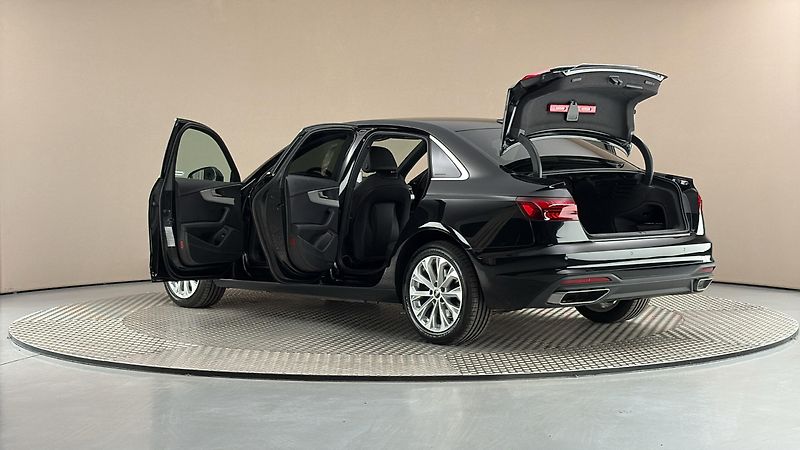 Audi A4 2.0 40TDI S Tronic Quattro - fotka 7 z 29