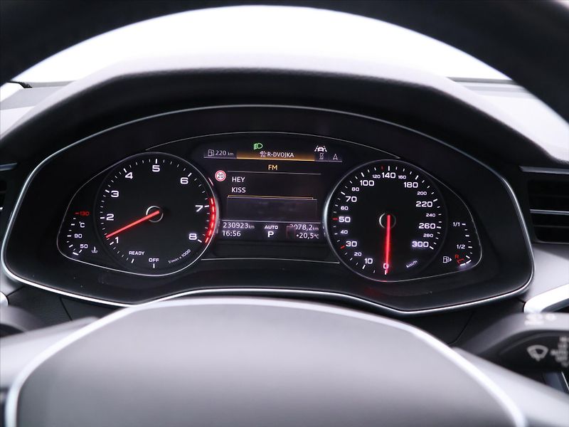 Audi A6 2,0 45 TFSI 180kW S tronic DPH - fotka 17 z 32