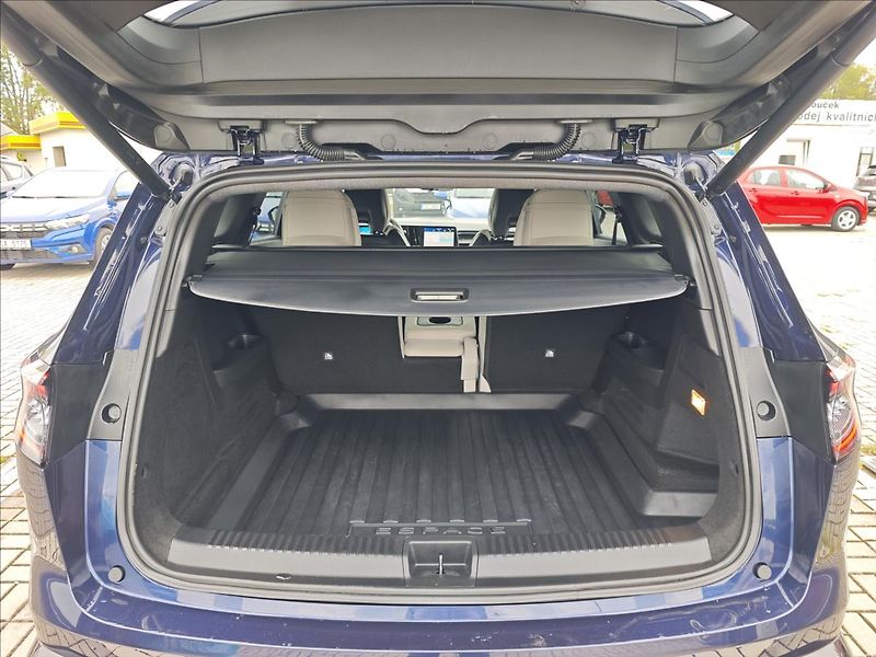 Renault Espace 1,2 full hybrid E-Tech 200  IC - fotka 12 z 21