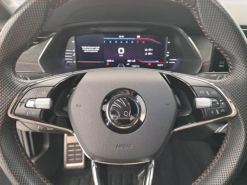 Škoda Octavia (2021) RS 2.0 TSI - fotka 17 z 17