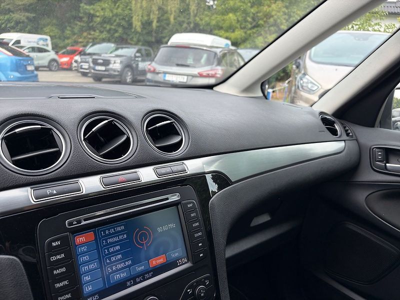 Ford Galaxy Titanium MAN. 7-míst  od FORD6 - fotka 17 z 17