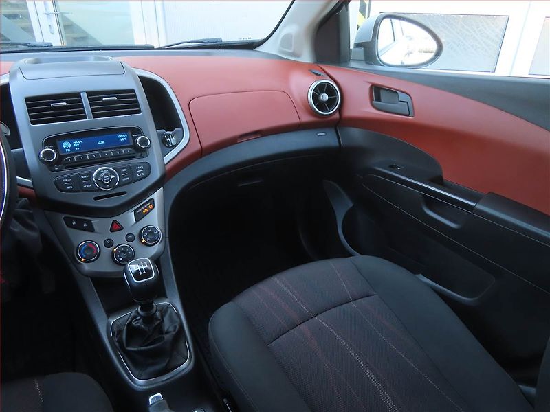 Chevrolet Aveo (2012) 1.4 i 16V, Tažné - fotka 8 z 18