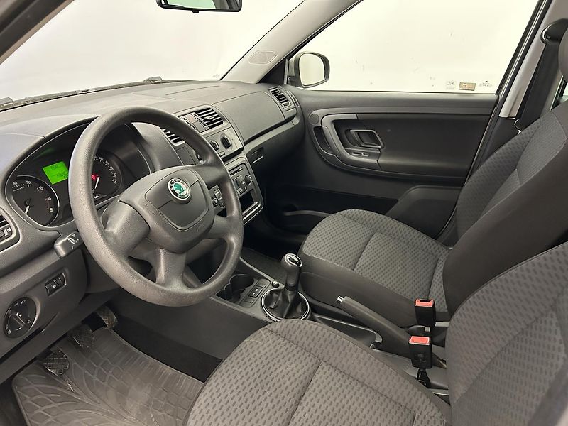 Škoda Fabia 1.2 TSI Ambiente - fotka 5 z 22