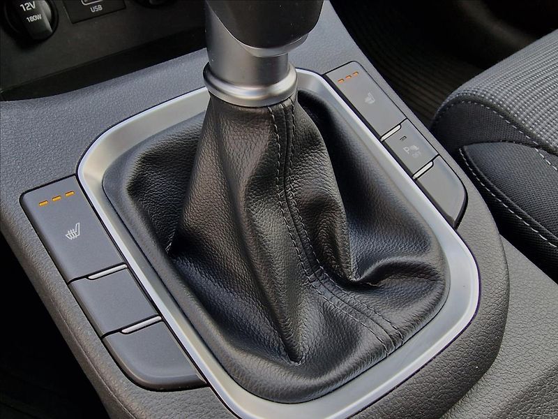 Hyundai i30 1.0 T-GDI Comfort,ČR,1.Maj. - fotka 31 z 50