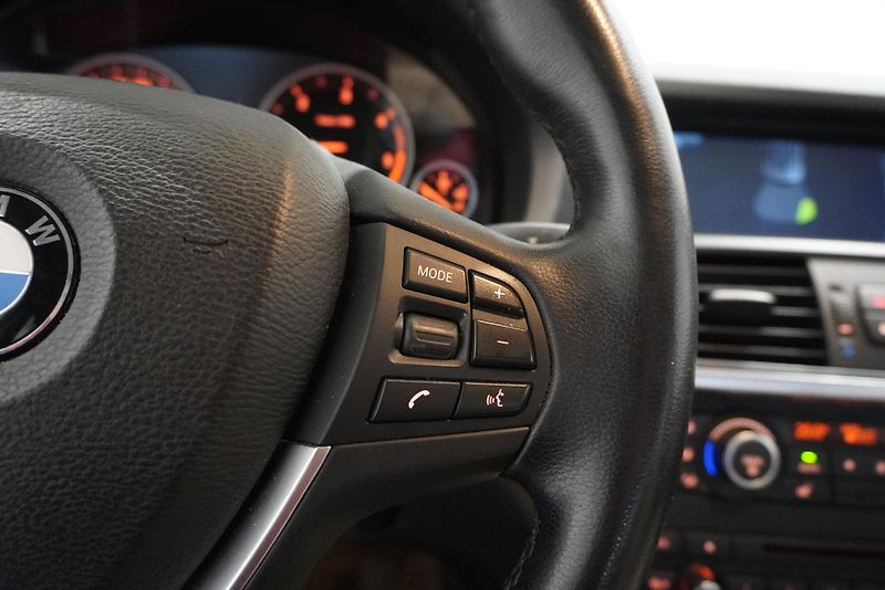 BMW X3 3,0 XDRIVE30D AUTOMAT - fotka 17 z 27