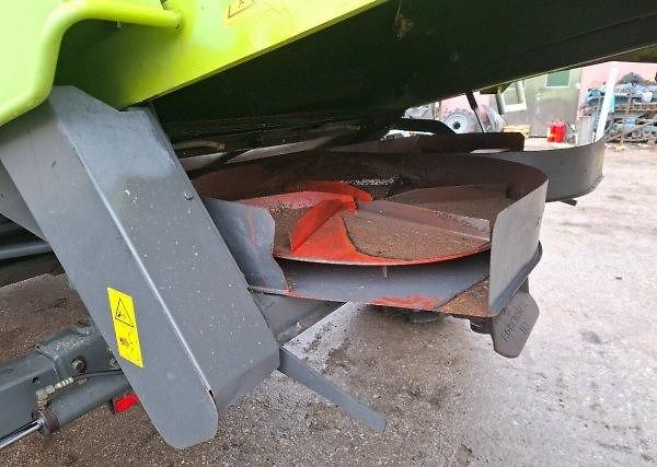 Claas (2006) Mega360 kombajn lišta 6m řepka - fotka 10 z 14