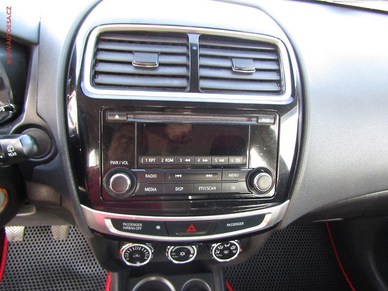 Mitsubishi ASX (2015) 1.6 MIVEC, ČR, AC, temp - fotka 14 z 18