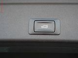 Audi A4 (2016) 2.0 TDi, AC, bixen, park - náhled 17